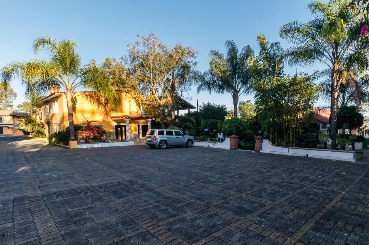 Hotel Hacienda Montesinos Morelia Buitenkant foto