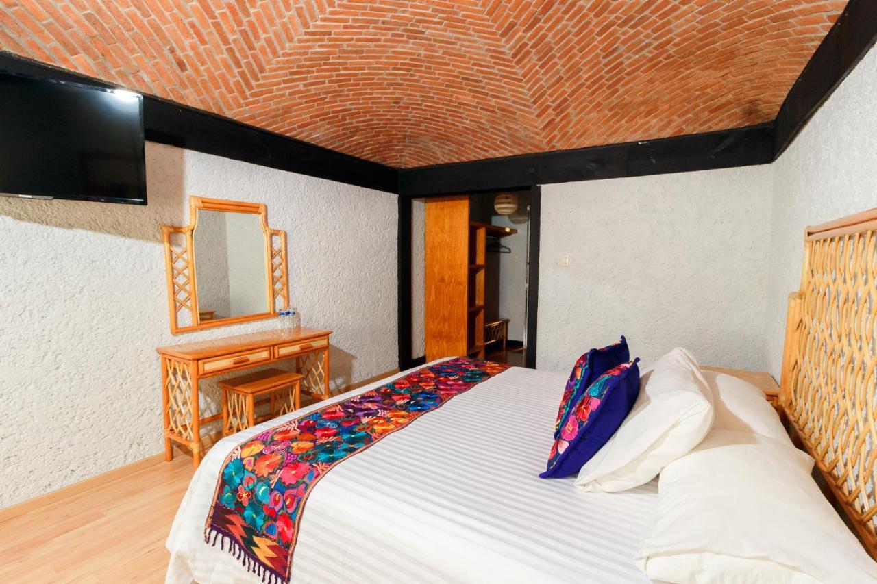 Hotel Hacienda Montesinos Morelia Buitenkant foto