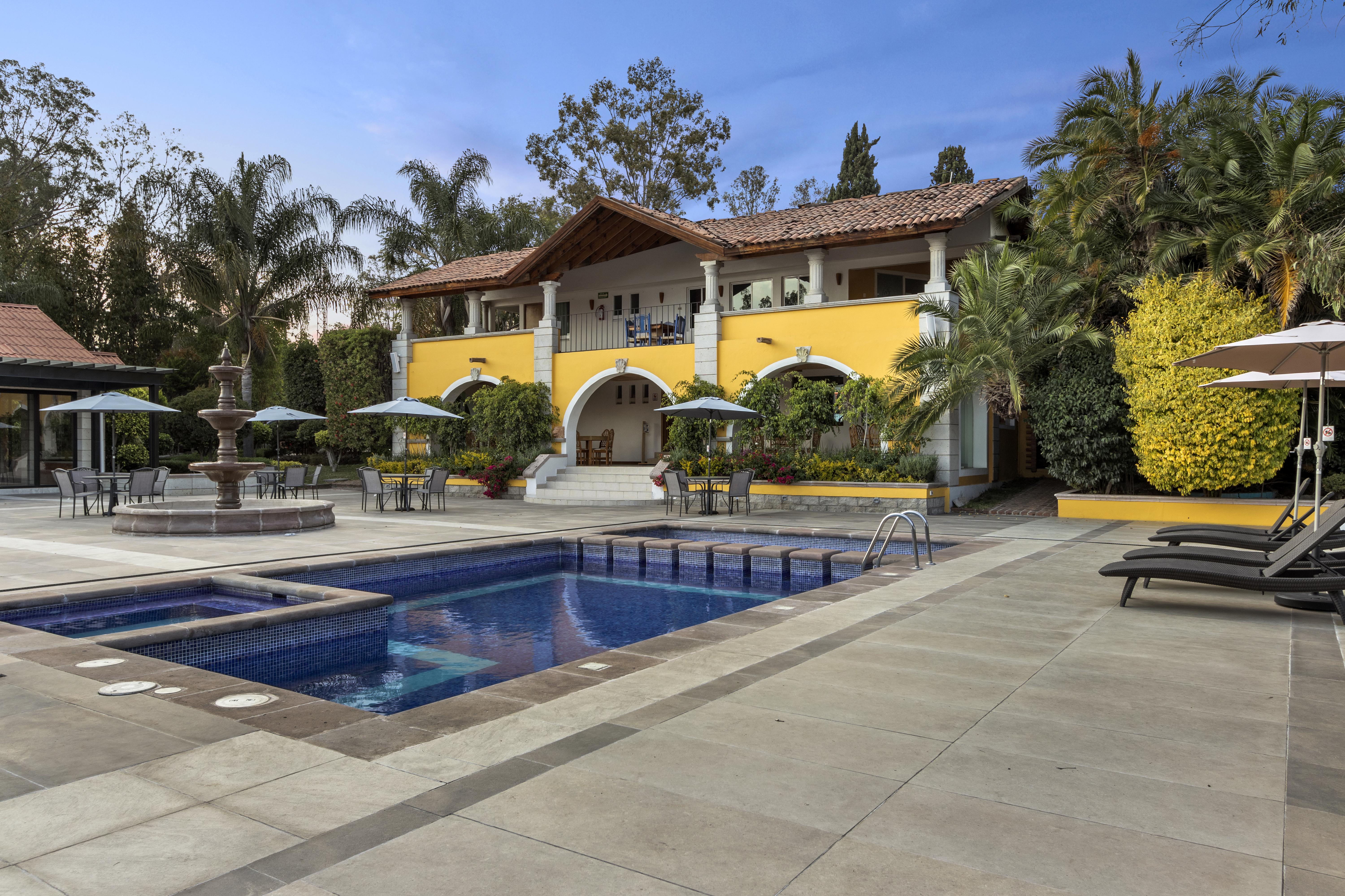 Hotel Hacienda Montesinos Morelia Buitenkant foto